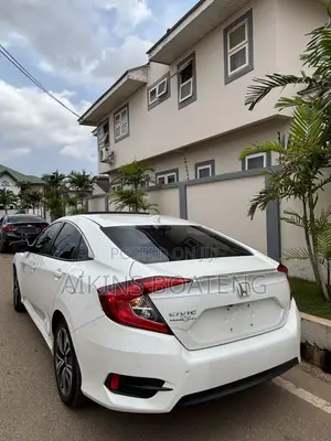 Honda Civic EX-T 2dr Coupe (1.5L 4cyl) 2017 White