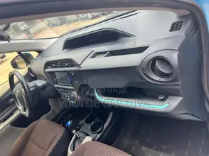 Toyota Aqua 2013 Blue