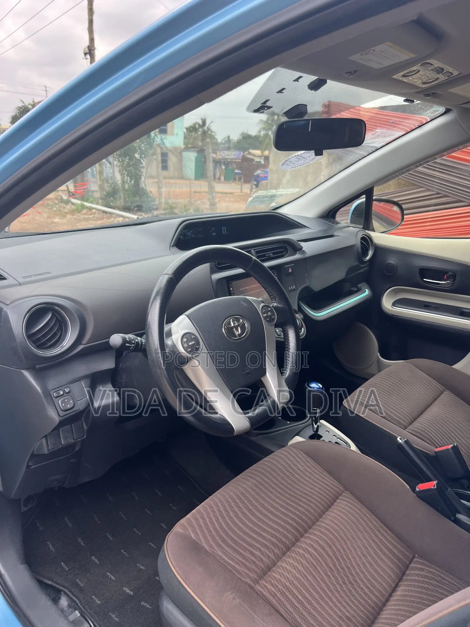 Toyota Aqua 2013 Blue