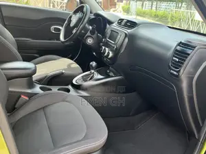 Kia Soul Hatchback 2017 Green