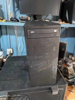Desktop Computer Asus 8GB Intel Core i5 HDD 6T