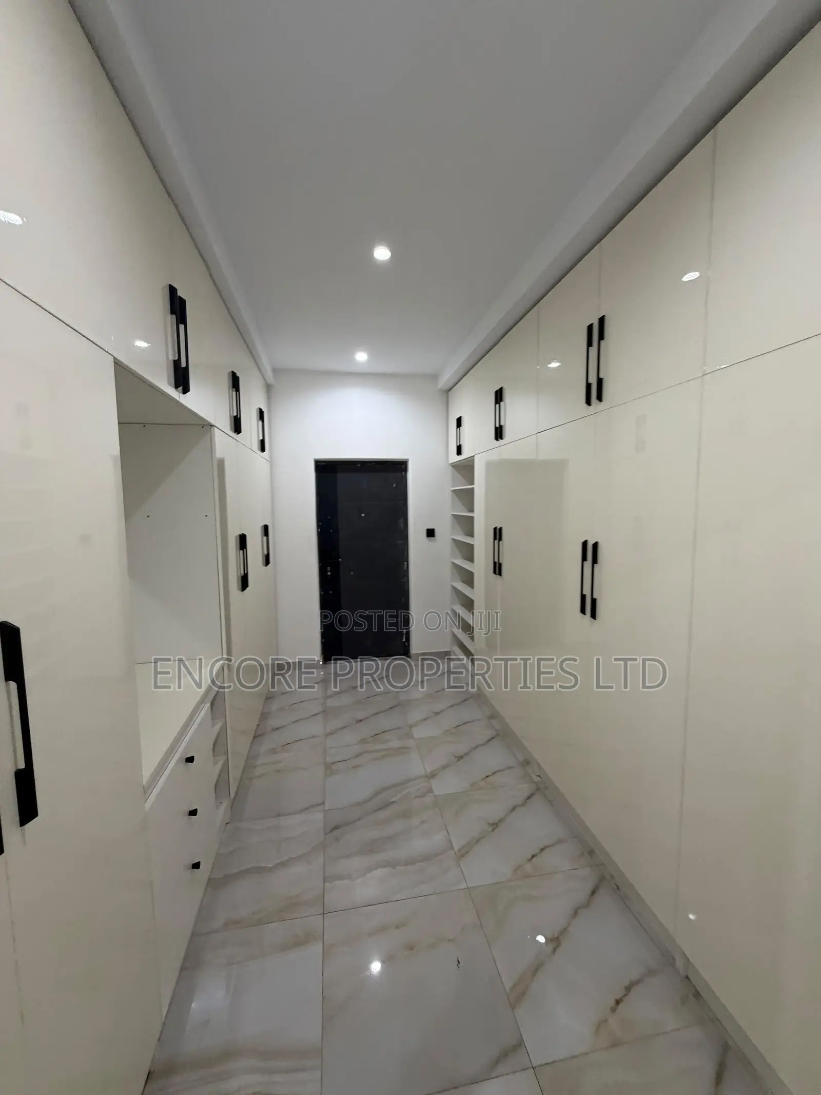 4bdrm House in Oyarifa for sale