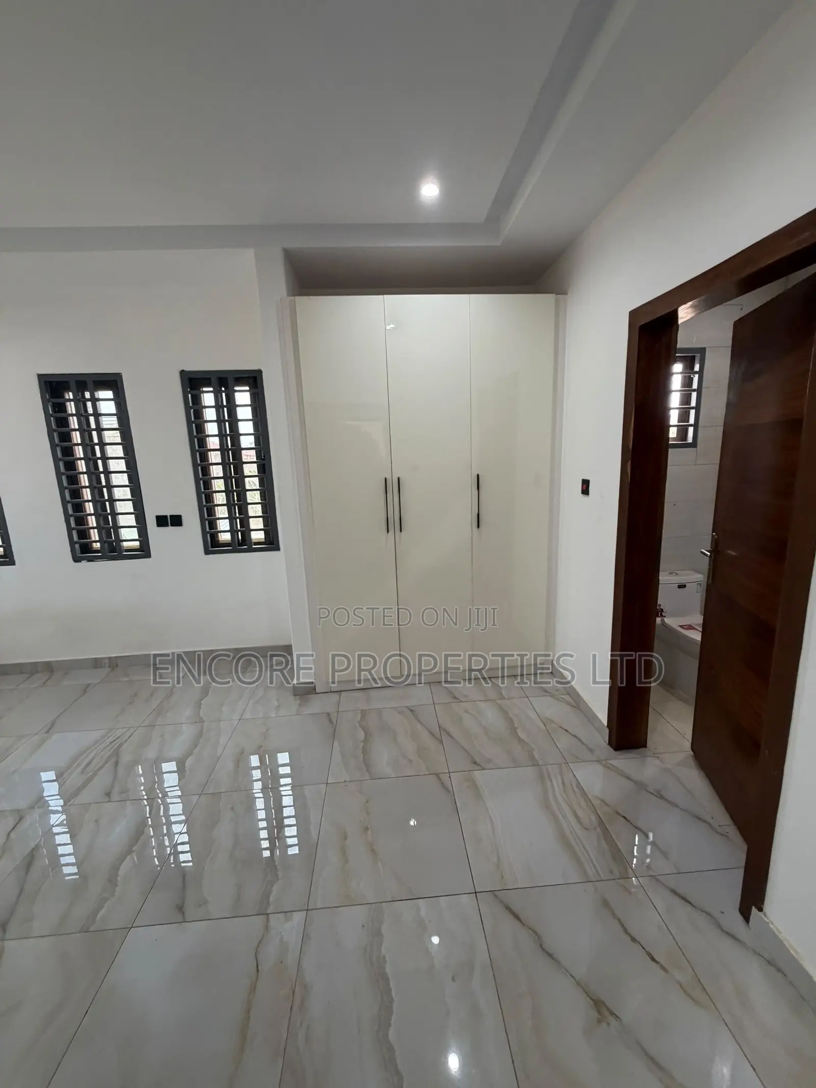 4bdrm House in Oyarifa for sale