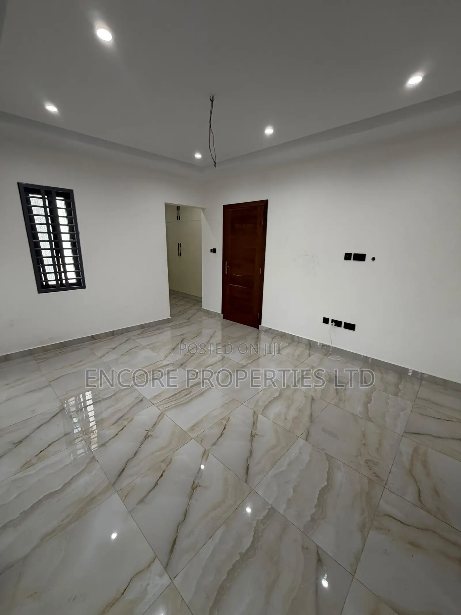 4bdrm House in Oyarifa for sale