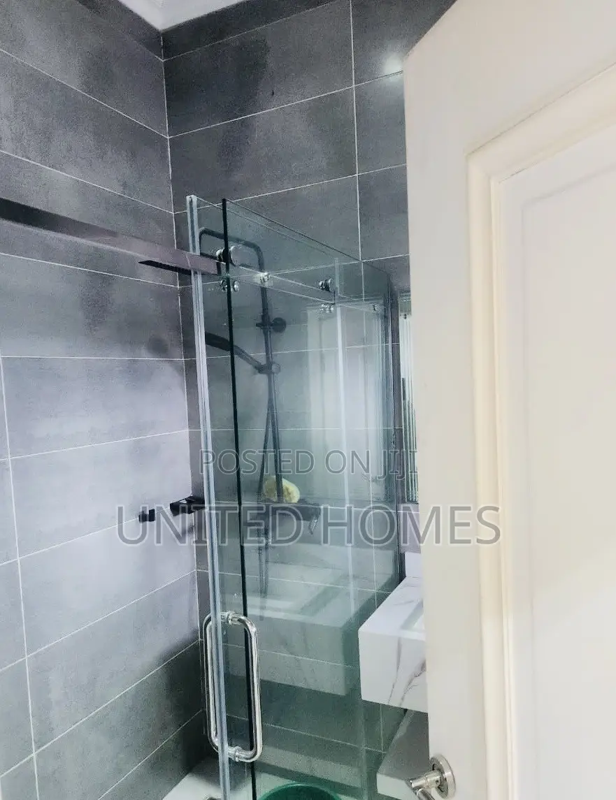5bdrm House in Adjiriganor for rent