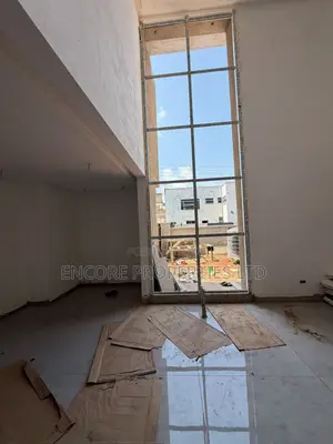 4bdrm House in Adenta for sale