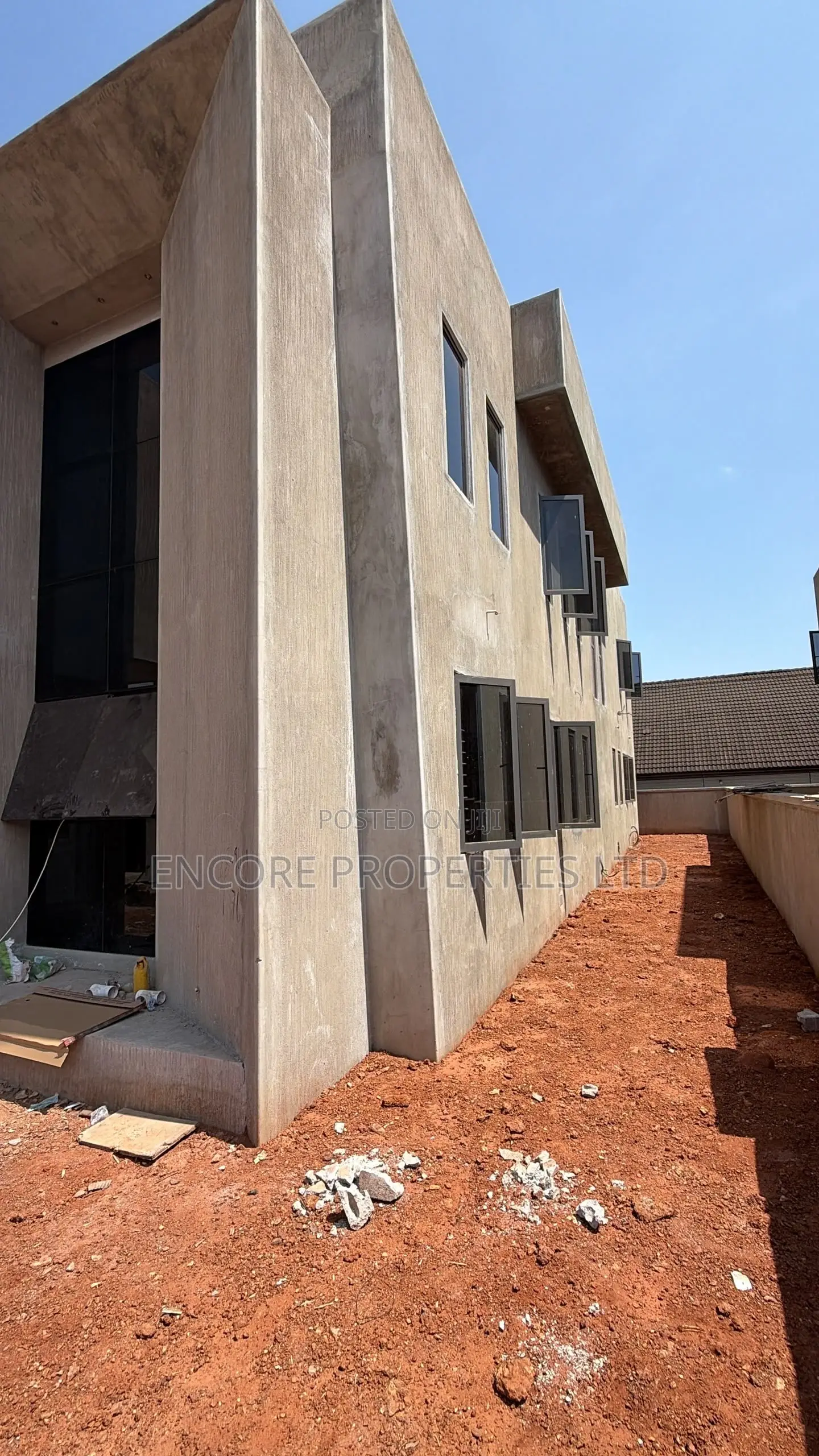 4bdrm House in Adenta for sale