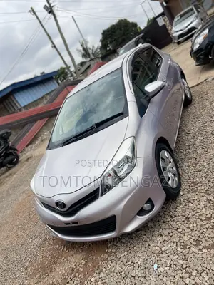 Toyota Vitz 1.3 AWD 5dr 2012 Silver
