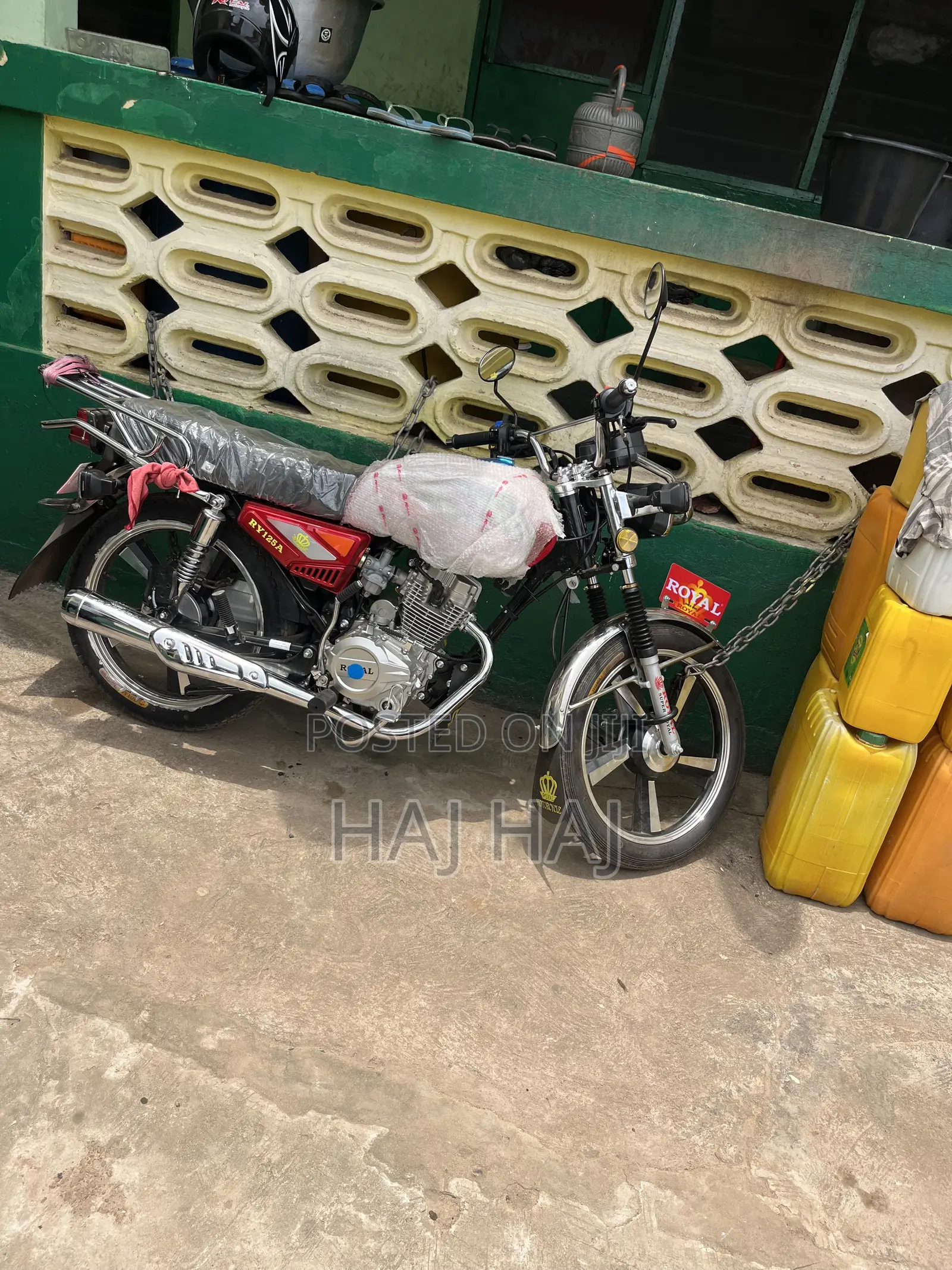 New Royal RY125 2026 Red