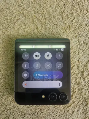Samsung Galaxy Z Flip5 256 GB Graphite