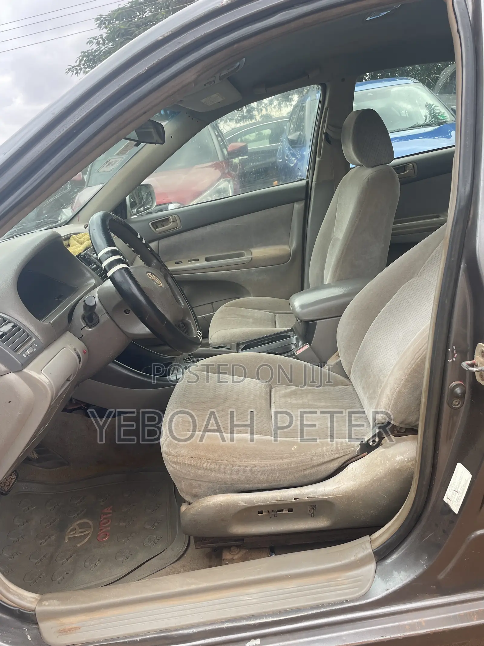 Toyota Camry 2000 Gray