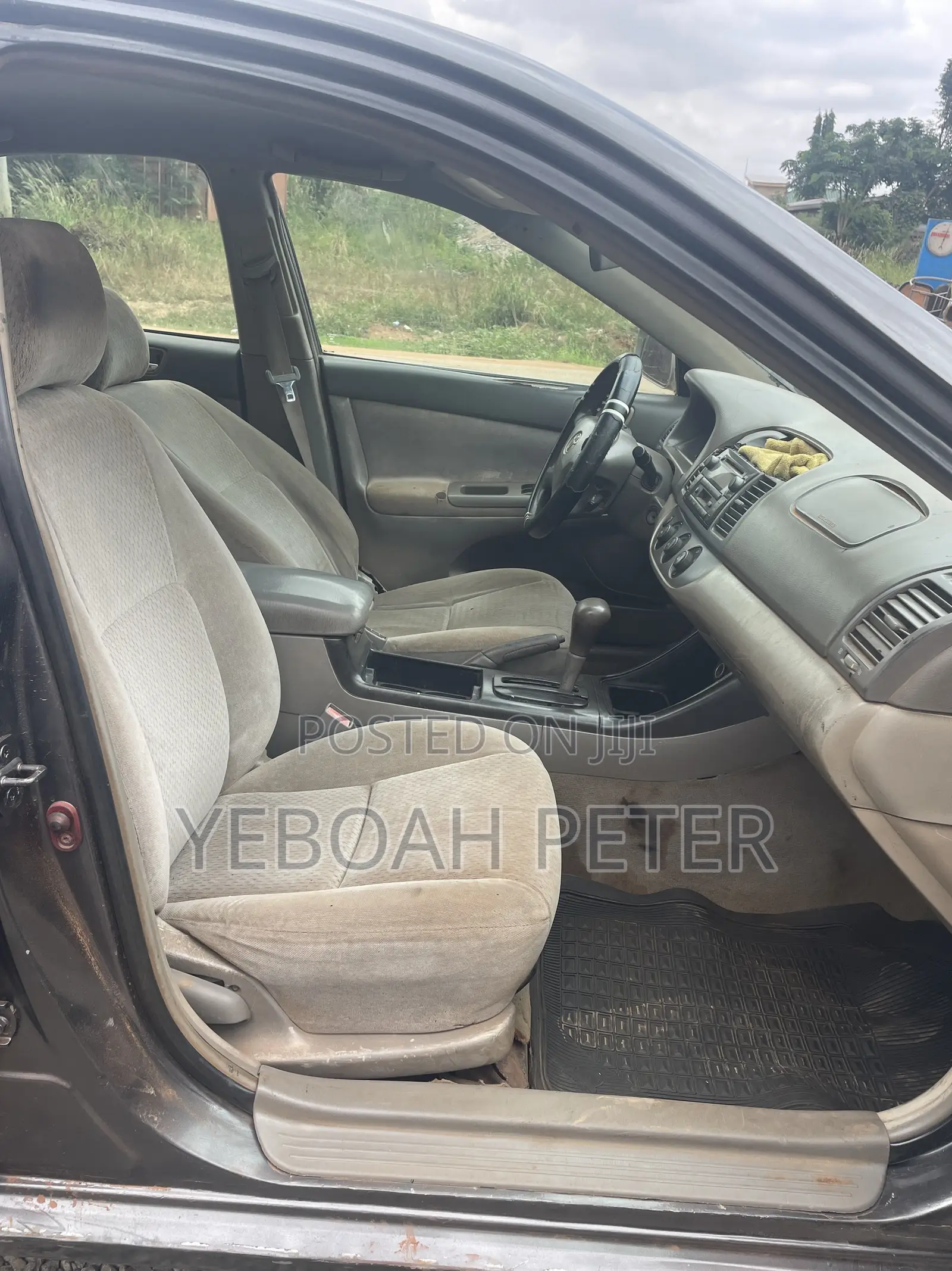 Toyota Camry 2000 Gray