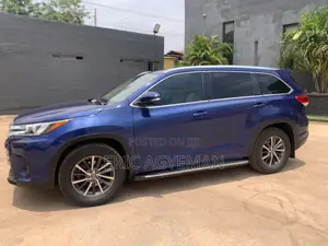 Toyota Highlander 2017 Blue