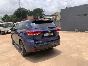 Toyota Highlander 2017 Blue