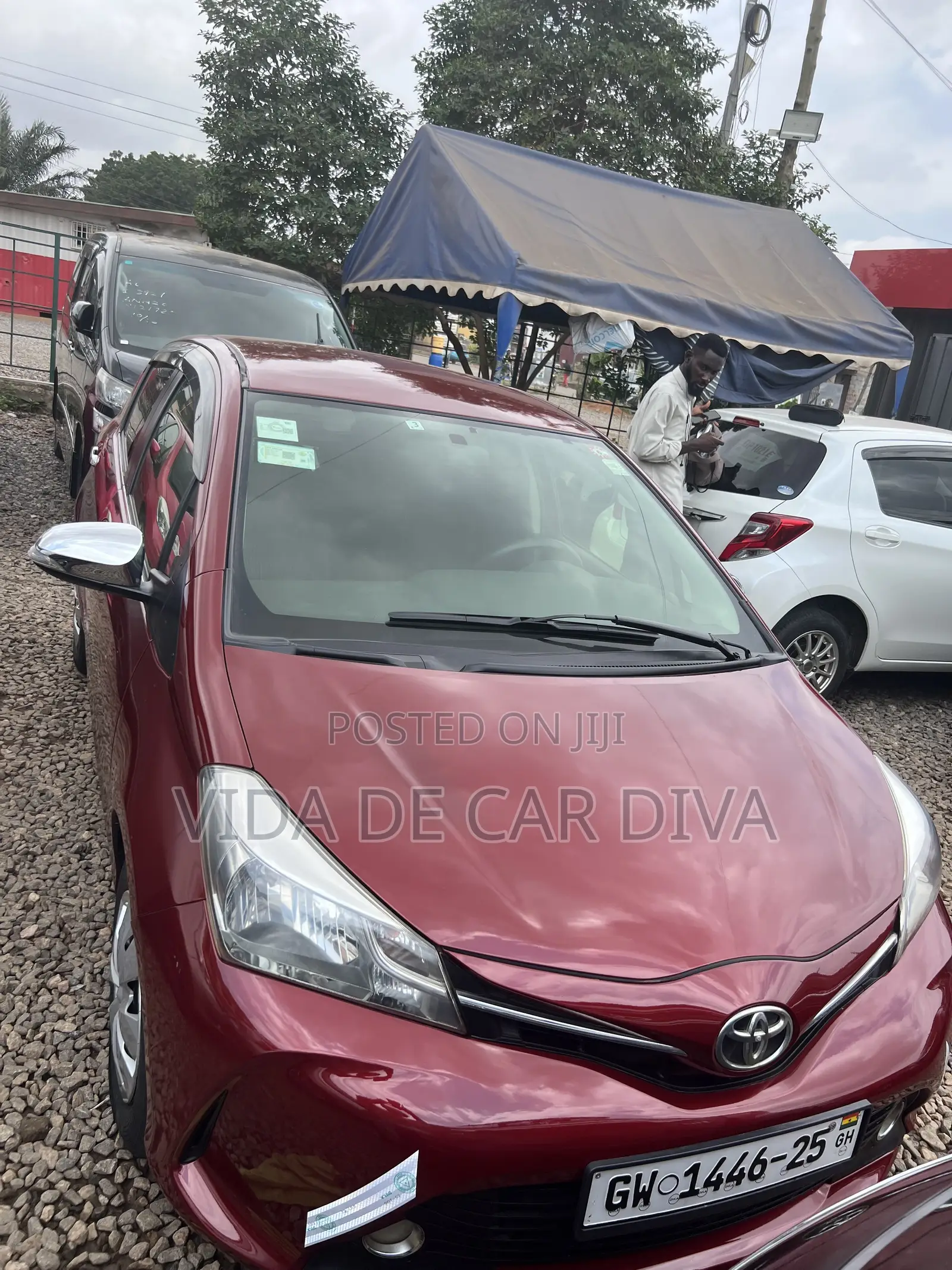 Toyota Vitz 1.3 FWD 3dr 2015 Burgundy