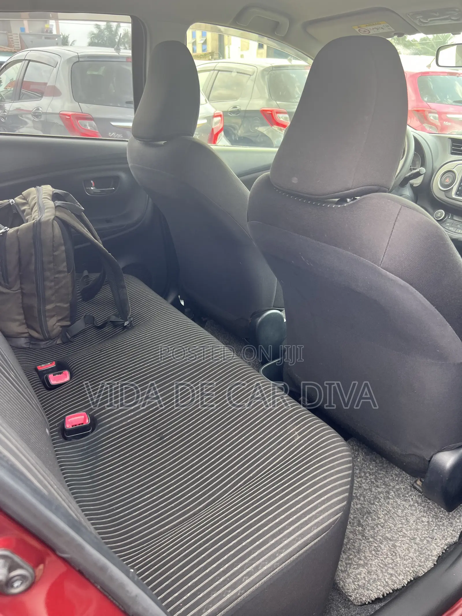 Toyota Vitz 1.3 FWD 3dr 2015 Burgundy