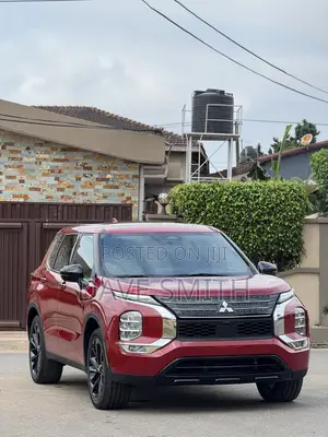 Mitsubishi Outlander SE Black Edition 2024 Red
