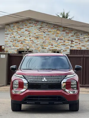 Mitsubishi Outlander SE Black Edition 2024 Red