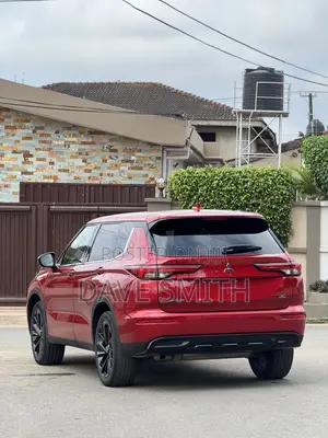 Mitsubishi Outlander SE Black Edition 2024 Red