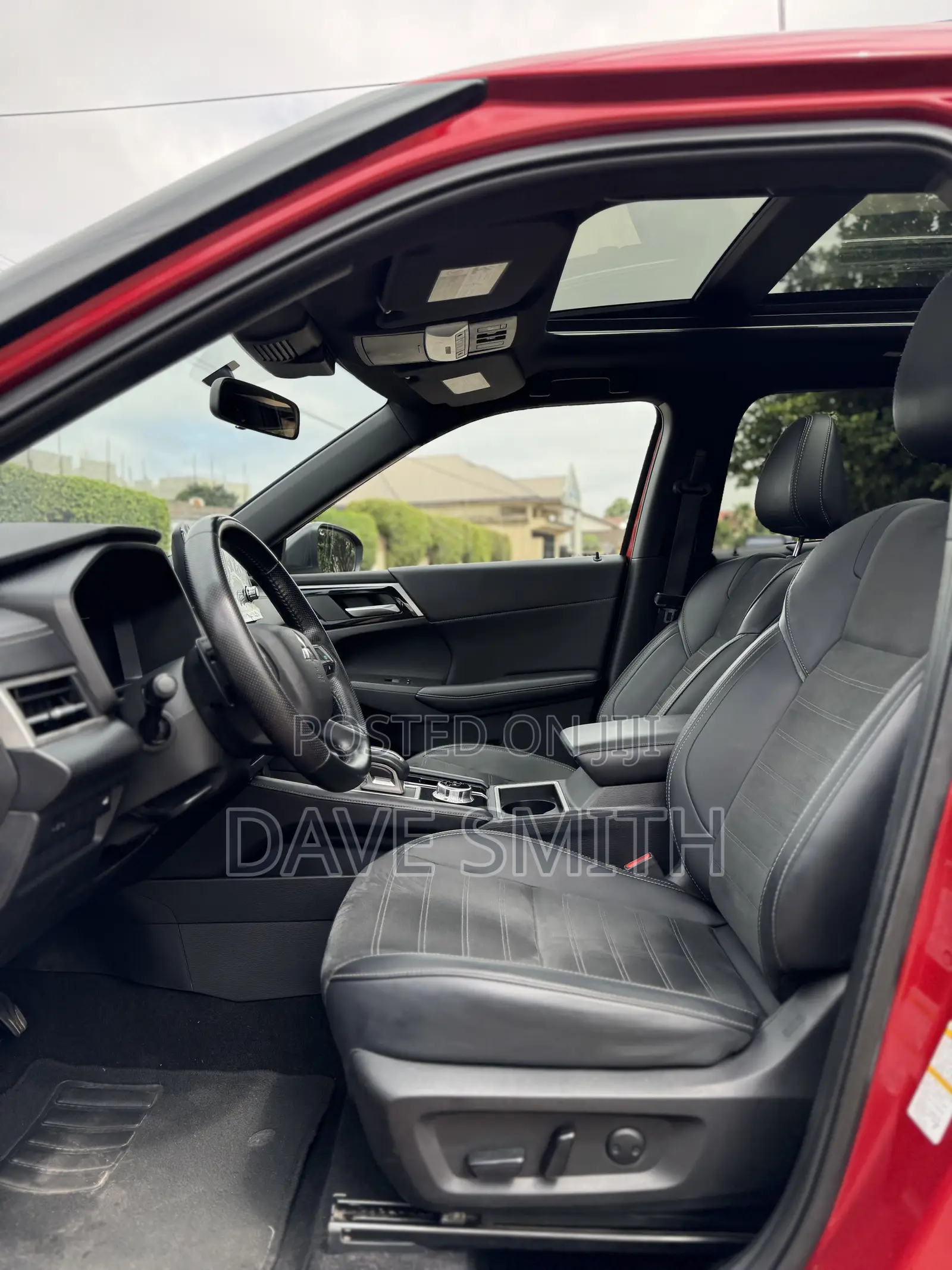 Mitsubishi Outlander SE Black Edition 2024 Red