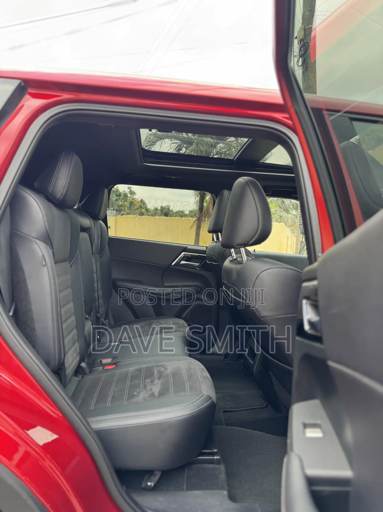Mitsubishi Outlander SE Black Edition 2024 Red