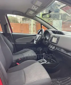 Toyota Yaris 2015 Red