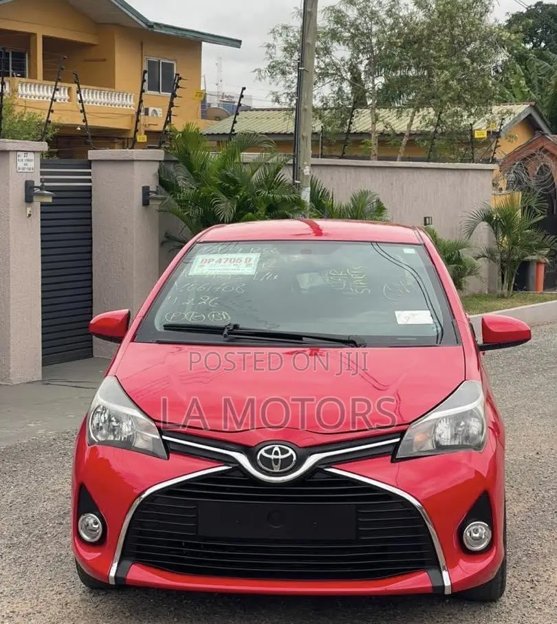 Toyota Yaris 2015 Red