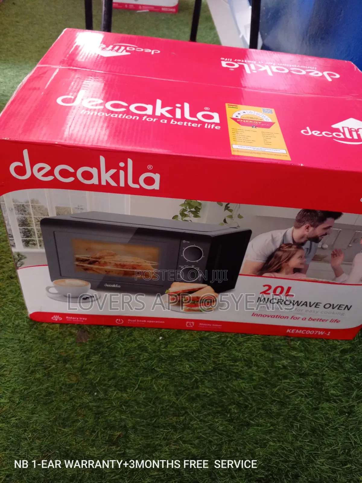 Decakila Microwave - Sleek Design and Easy Operation