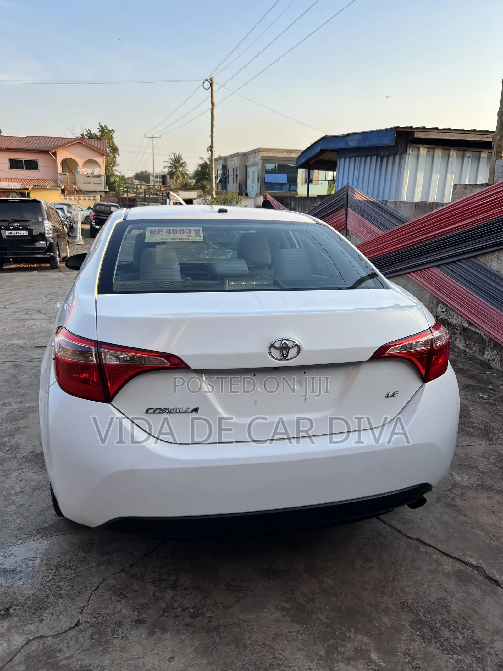 Toyota Corolla SE 4dr Sedan (1.8L 4cyl CVT) 2017 White