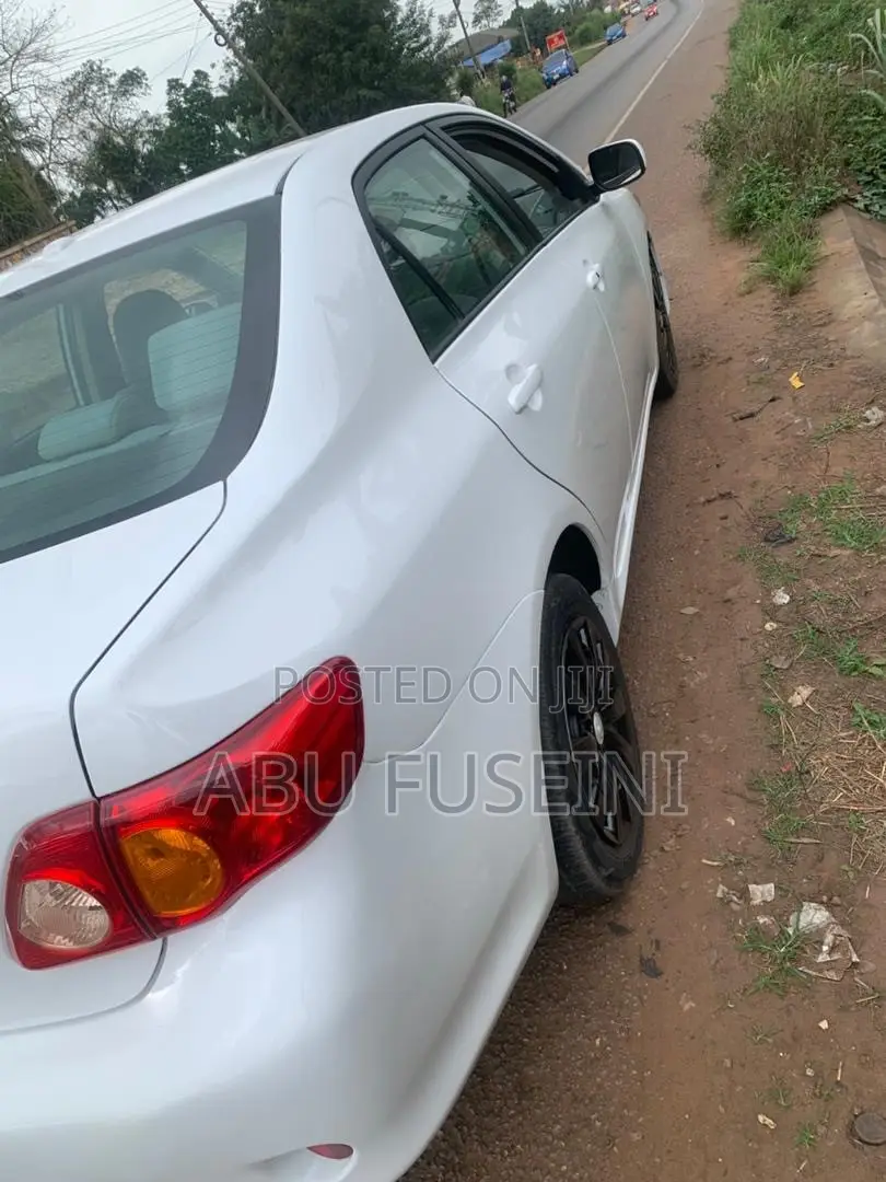 Toyota Corolla 1.8 Advanced 2009 White
