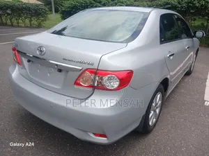 Toyota Corolla Altis 2013 Silver