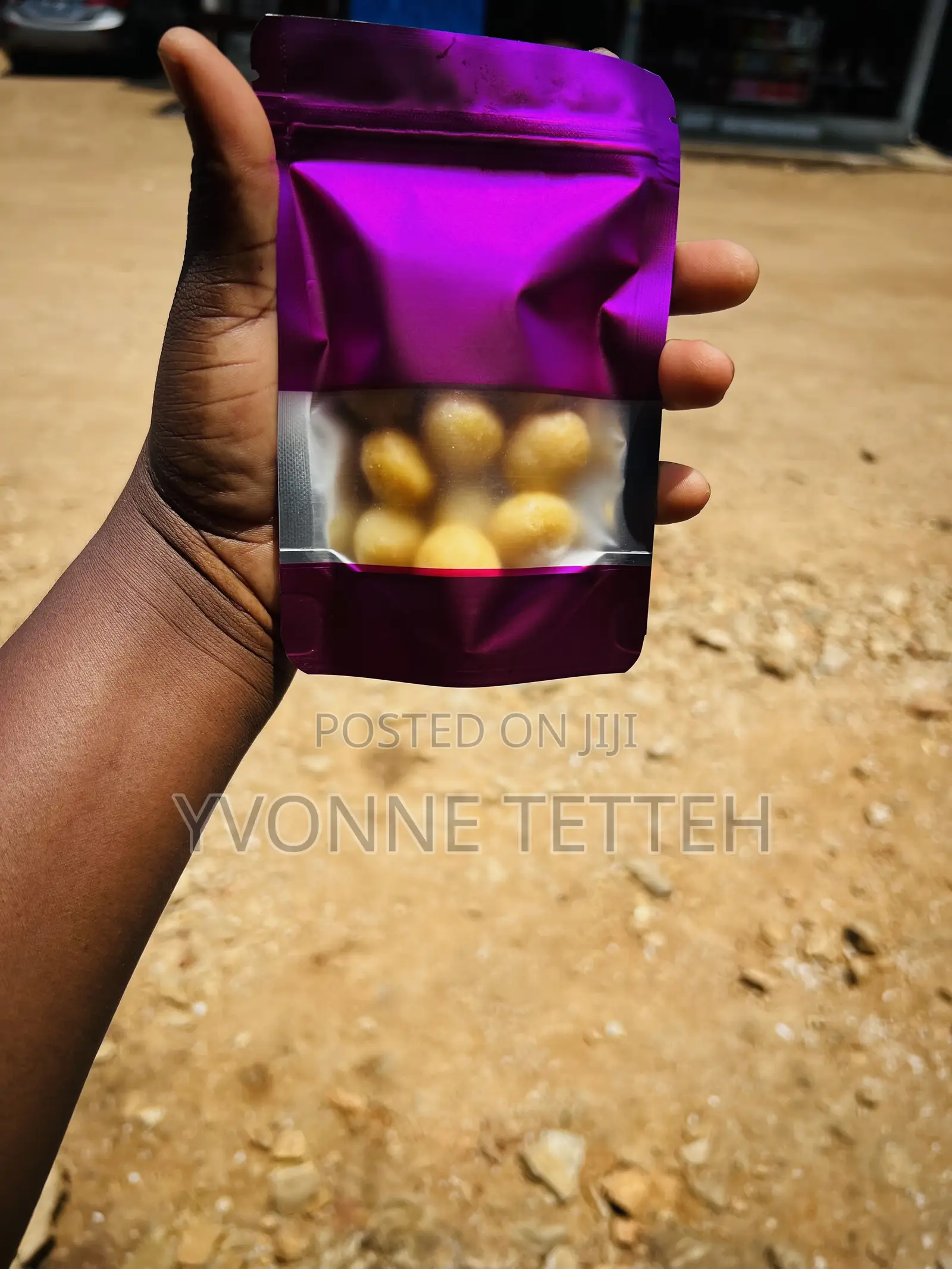 Organic Macadamia Nuts 50g