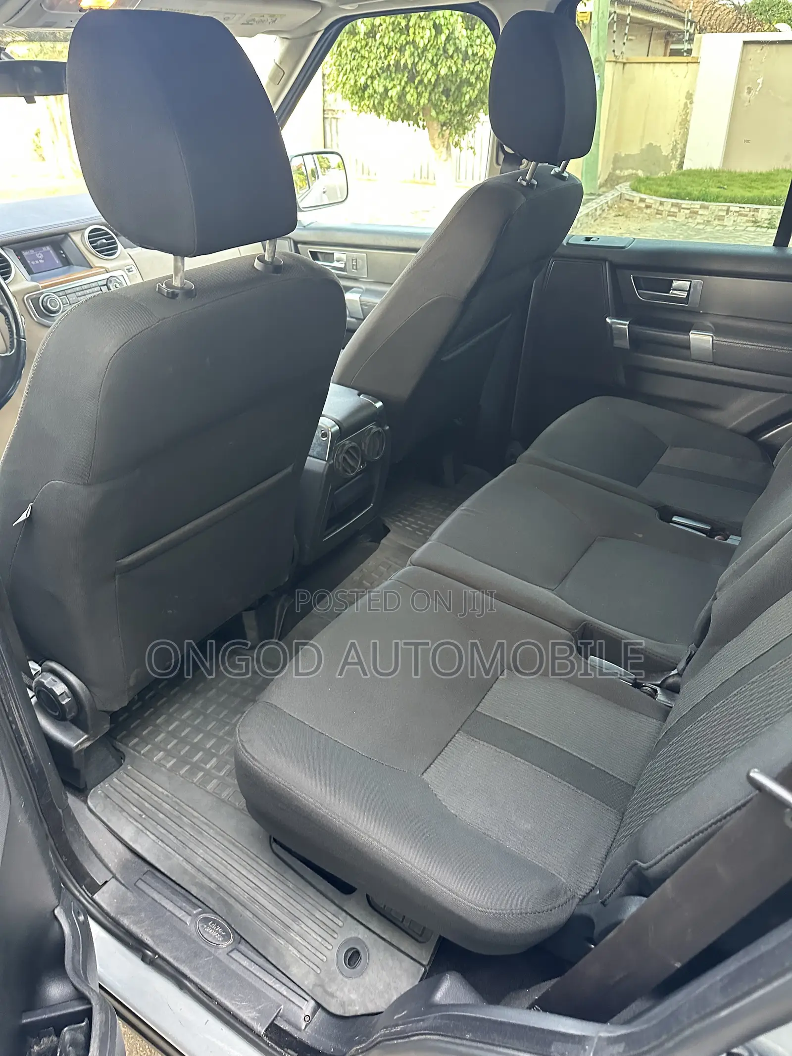 Land Rover Discovery 2012 Silver