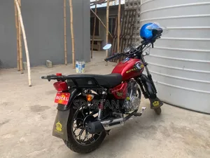 New Royal RY125 2025 Red
