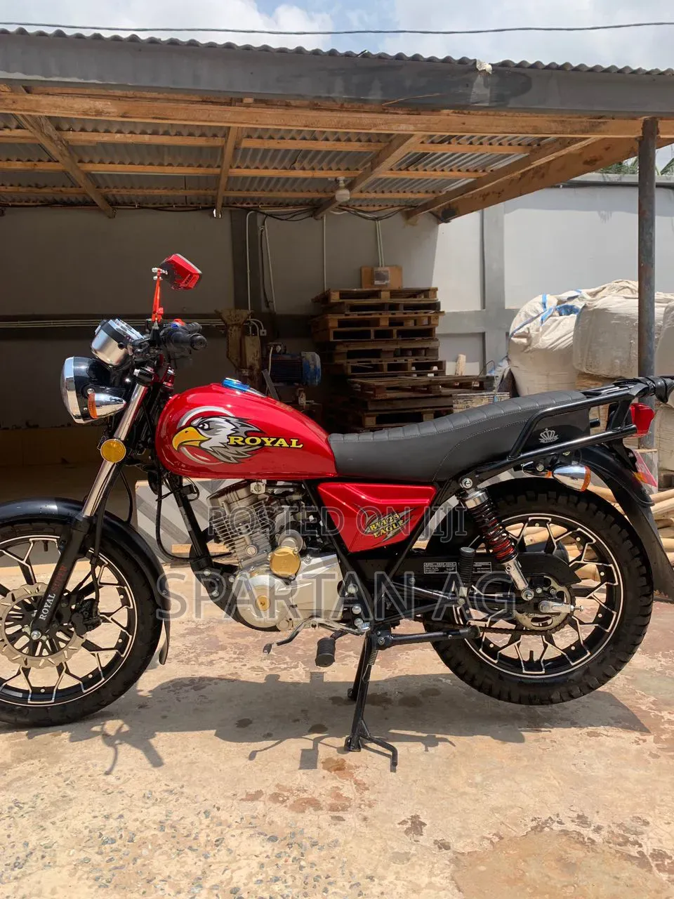 New Royal RY125 2025 Red