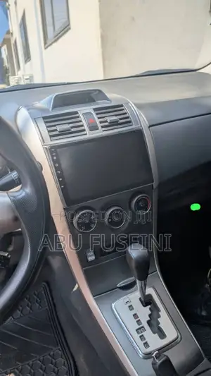 Toyota Corolla L 4-Speed Automatic 2013 Black