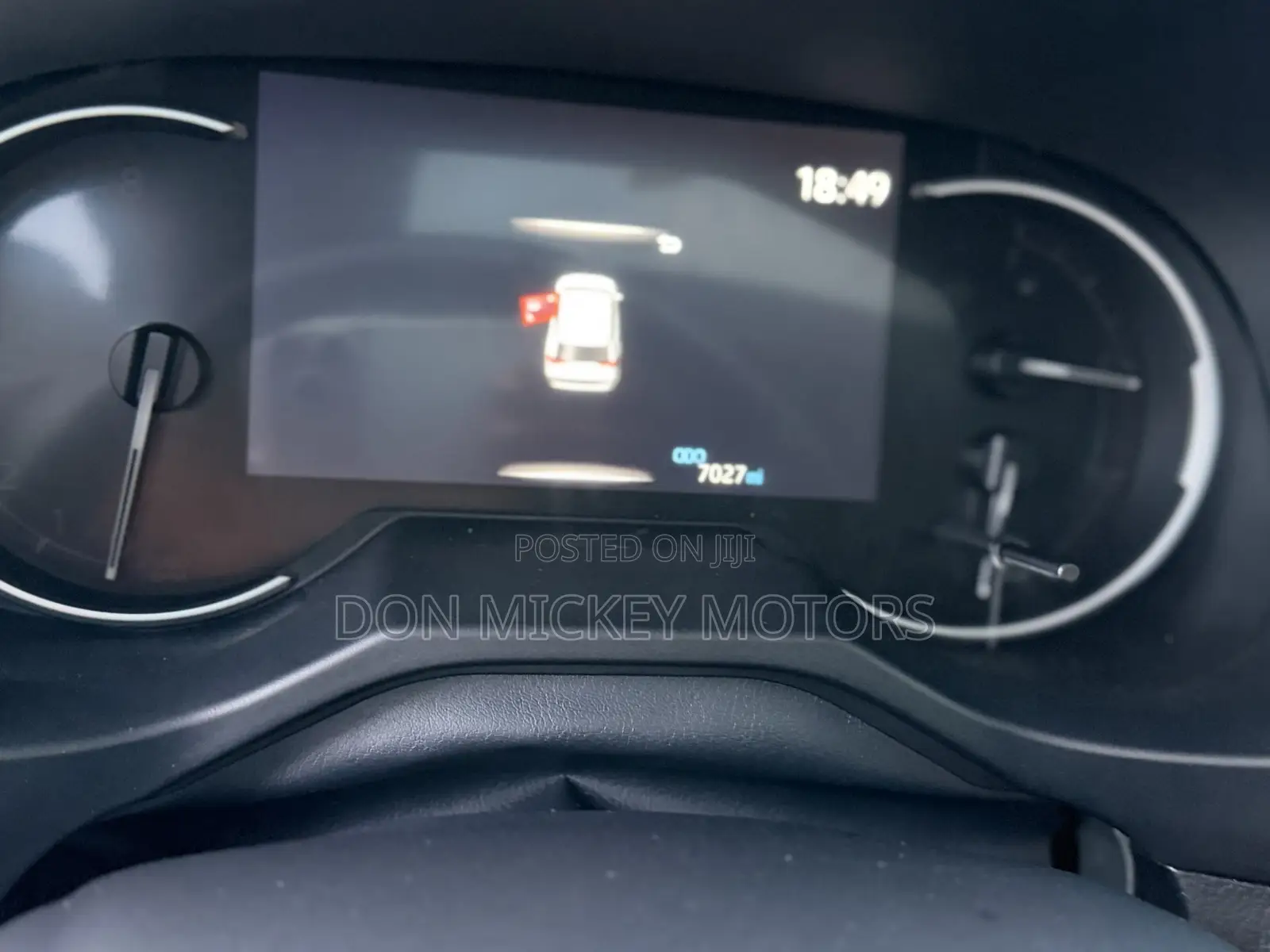 Toyota RAV4 XLE Premium 2025 Blue