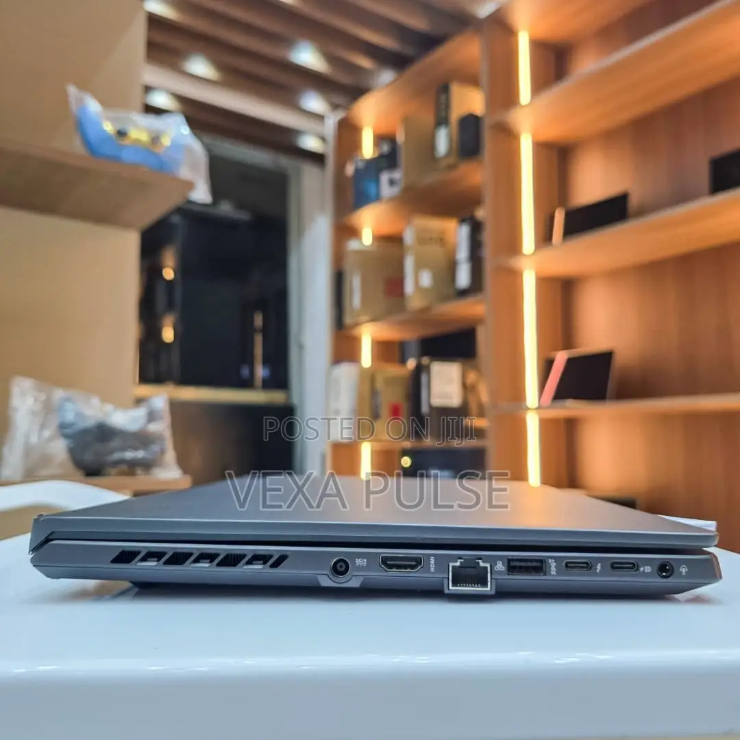 Laptop Asus ROG Zephyrus G16 16GB Intel Core i9 SSD 1T