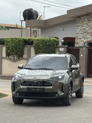 Toyota Yaris Cross 1.5 AWD 2023 Brown