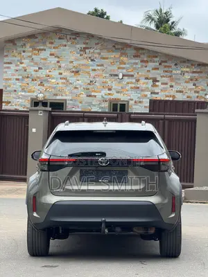 Toyota Yaris Cross 1.5 AWD 2023 Brown
