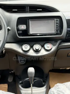 Toyota Vitz 2015 Blue