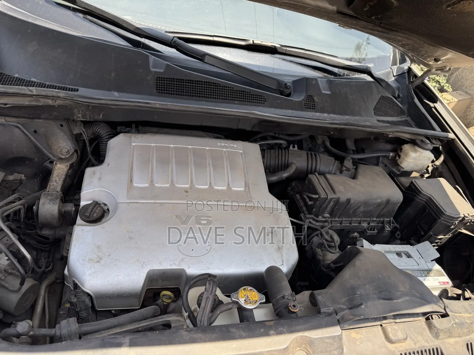 Toyota Highlander SE 3.5L 2WD 2013 Gold