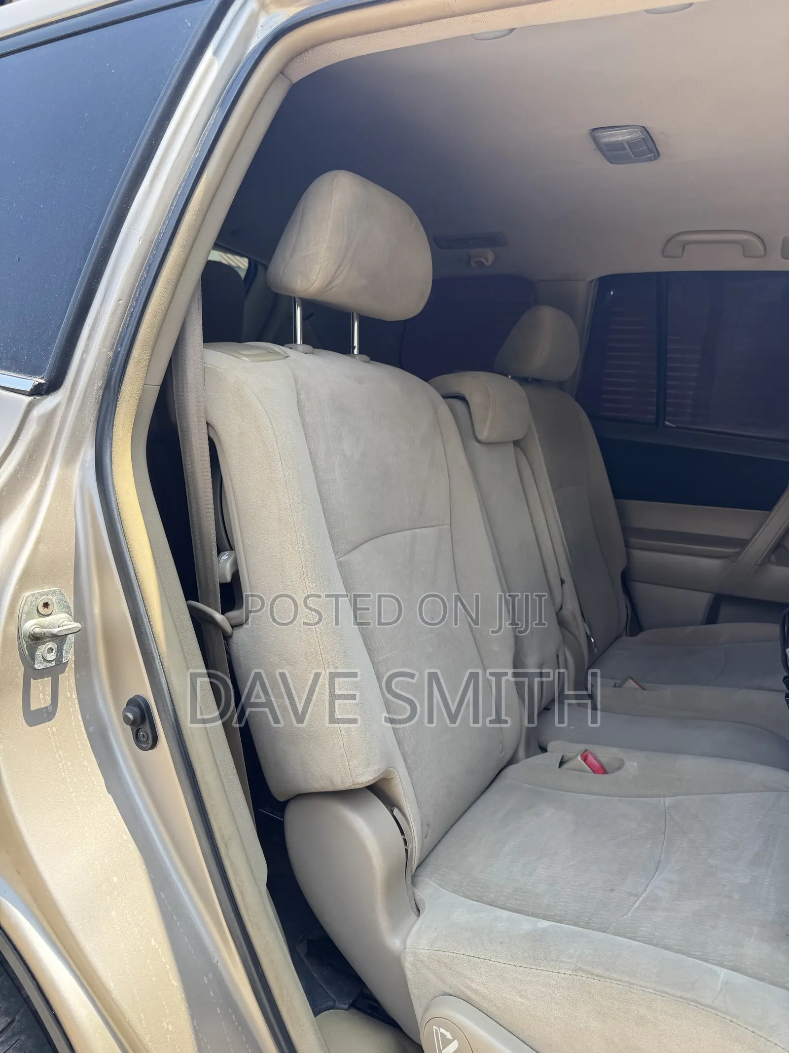 Toyota Highlander SE 3.5L 2WD 2013 Gold