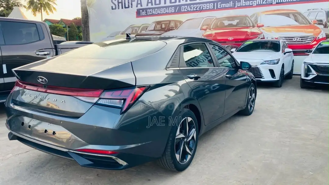 Hyundai Elantra 2021 Gray