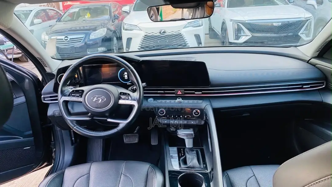 Hyundai Elantra 2021 Gray