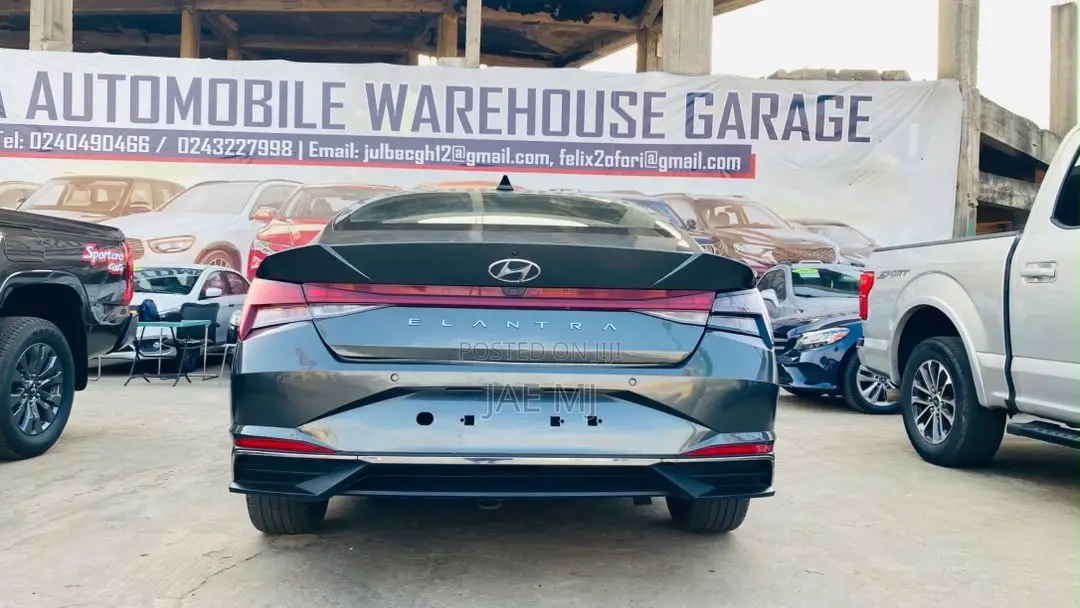 Hyundai Elantra 2021 Gray