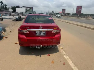 Toyota Corolla 2013 Burgundy