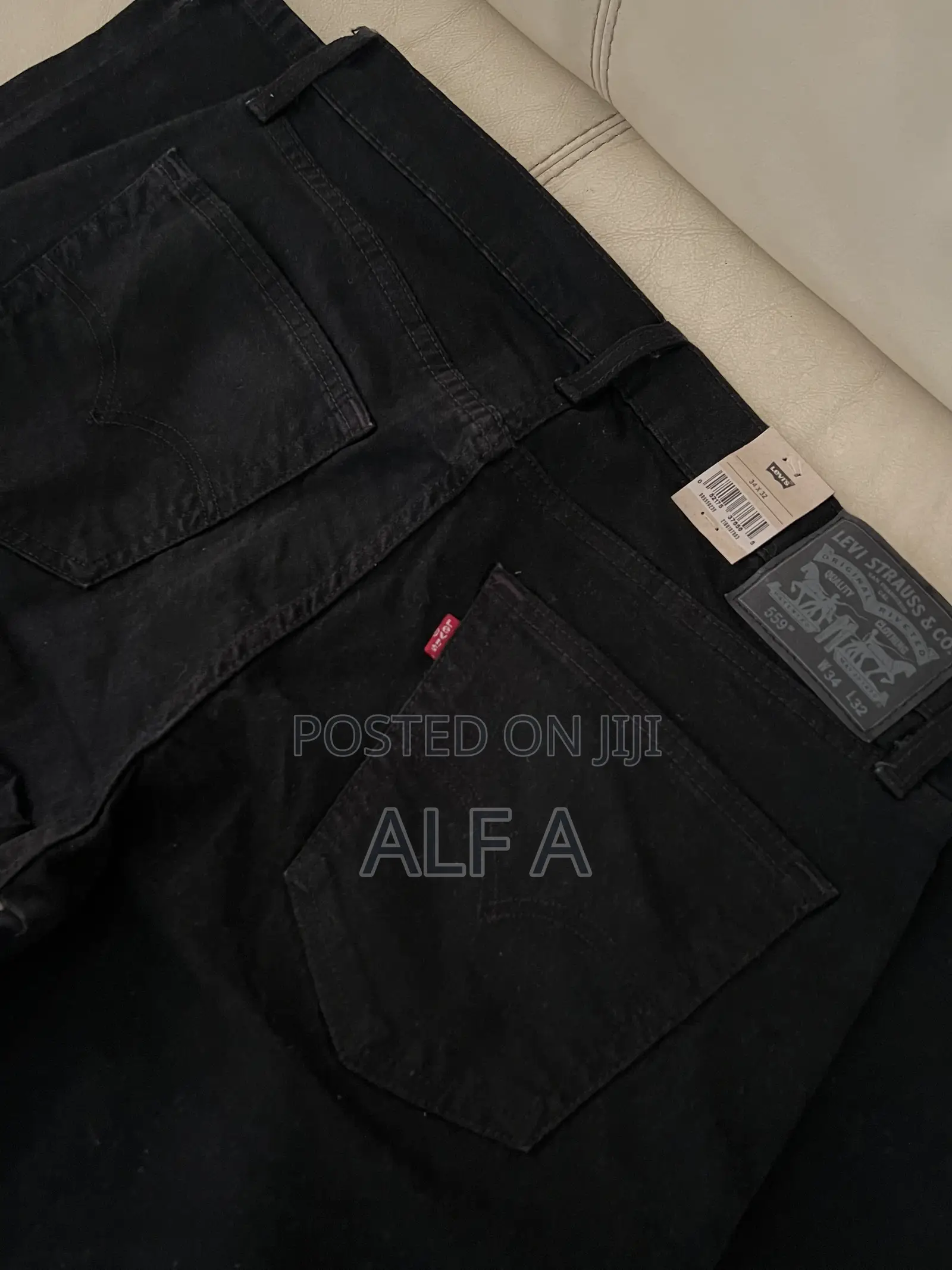  Brand New Levi’s 599 Relaxed Straight Jeans – Black