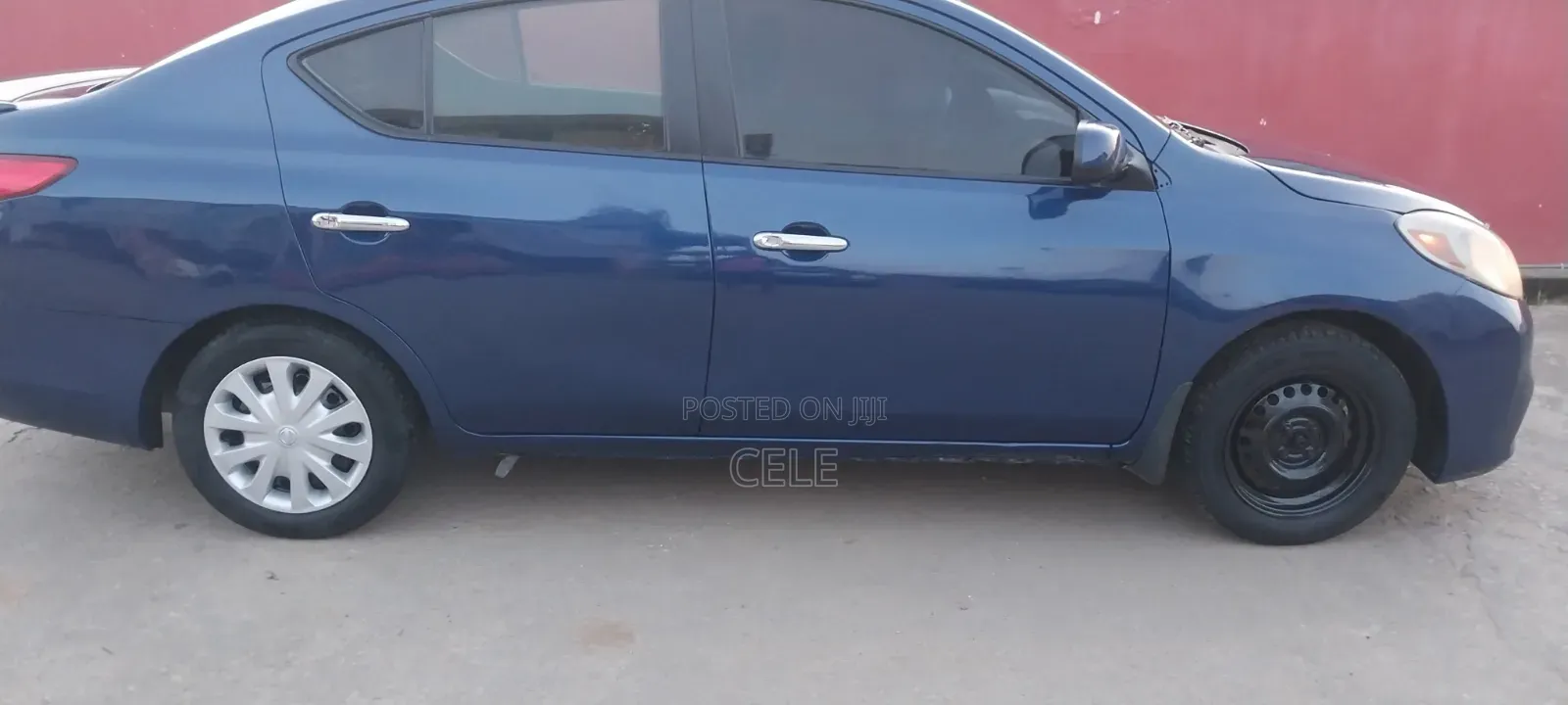 Nissan Versa 2013 Blue