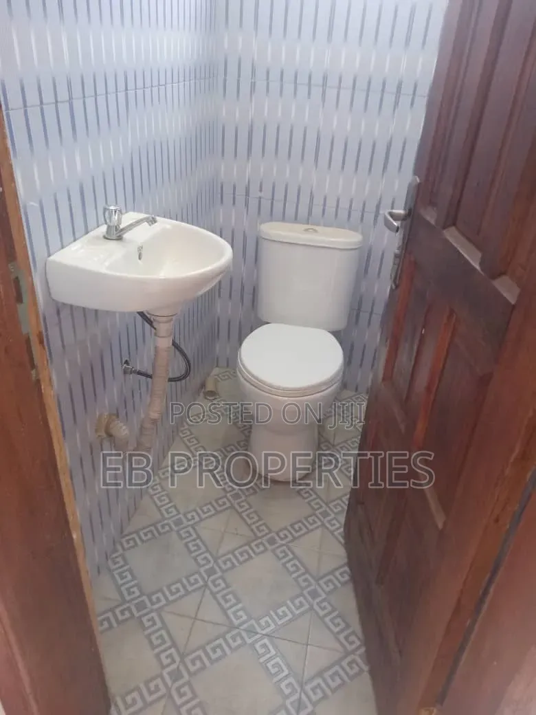 1bdrm Apartment in Taifa, Station Area for rent